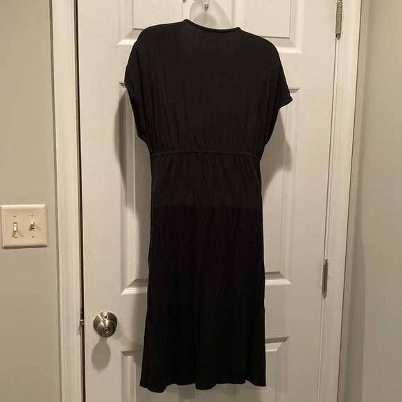 Tommy Bahama black viscose beaded neckline dress, Sz M - Picture 3 of 5